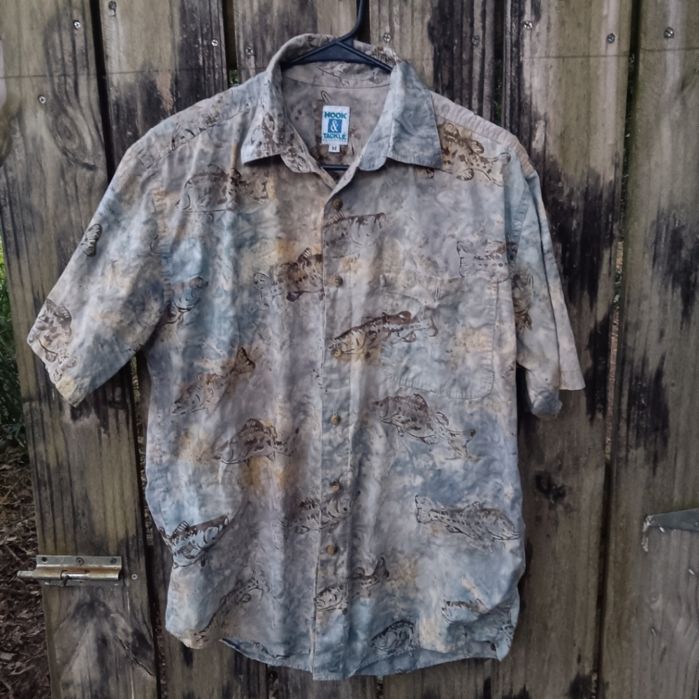 HOOK & TACKLE Men's Fish Button-Up Shoet Sleeve Shirt M